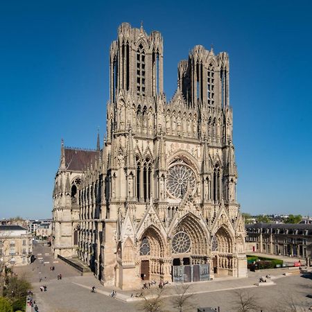 Appartement Porte Mars Reims Exteriör bild